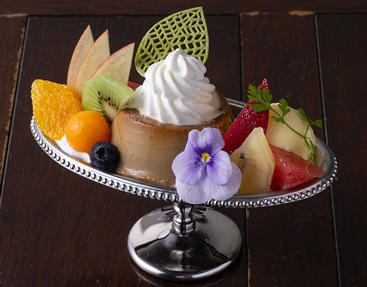 季節のプリンアラモード