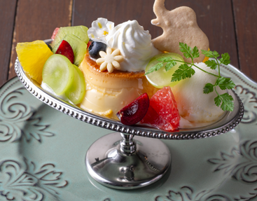 季節のプリンアラモード